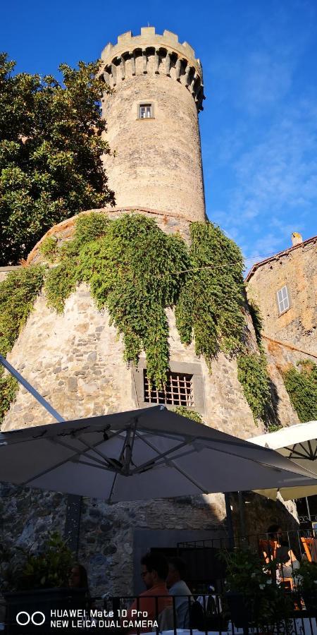 Villa Casa Paolina Nel Centro Di Bracciano Exterior foto