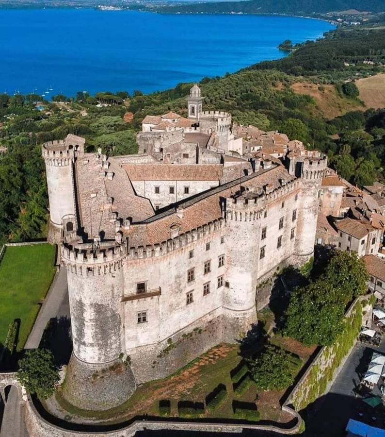 Villa Casa Paolina Nel Centro Di Bracciano Exterior foto